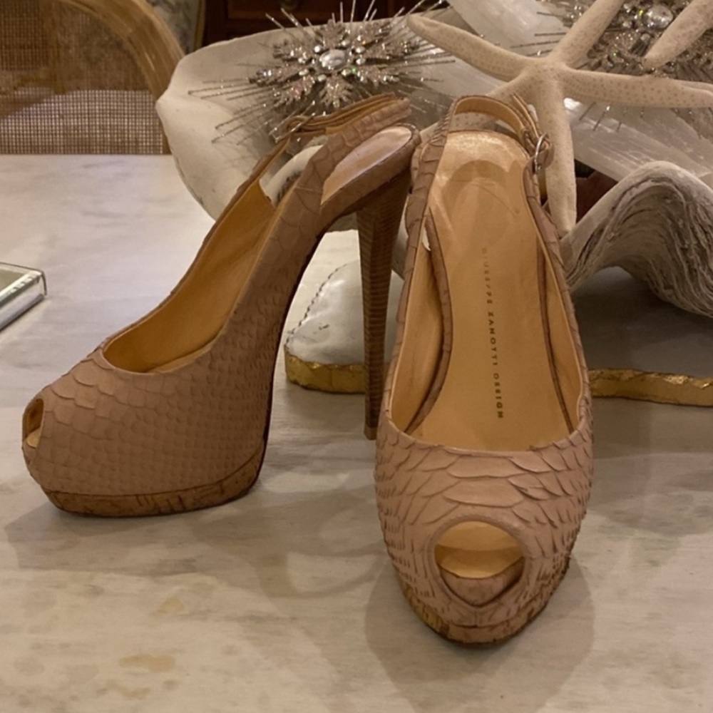 Giuseppe Zanotti Embossed Slingback Sandals.